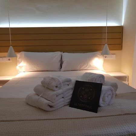 Le Petit Palue-Fuencarral Hotell Madrid Eksteriør bilde