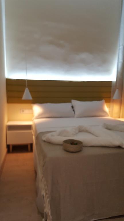 Le Petit Palue-Fuencarral Hotell Madrid Eksteriør bilde