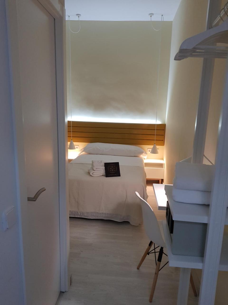Le Petit Palue-Fuencarral Hotell Madrid Eksteriør bilde