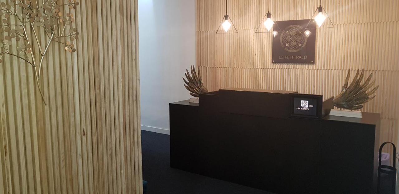 Le Petit Palue-Fuencarral Hotell Madrid Eksteriør bilde