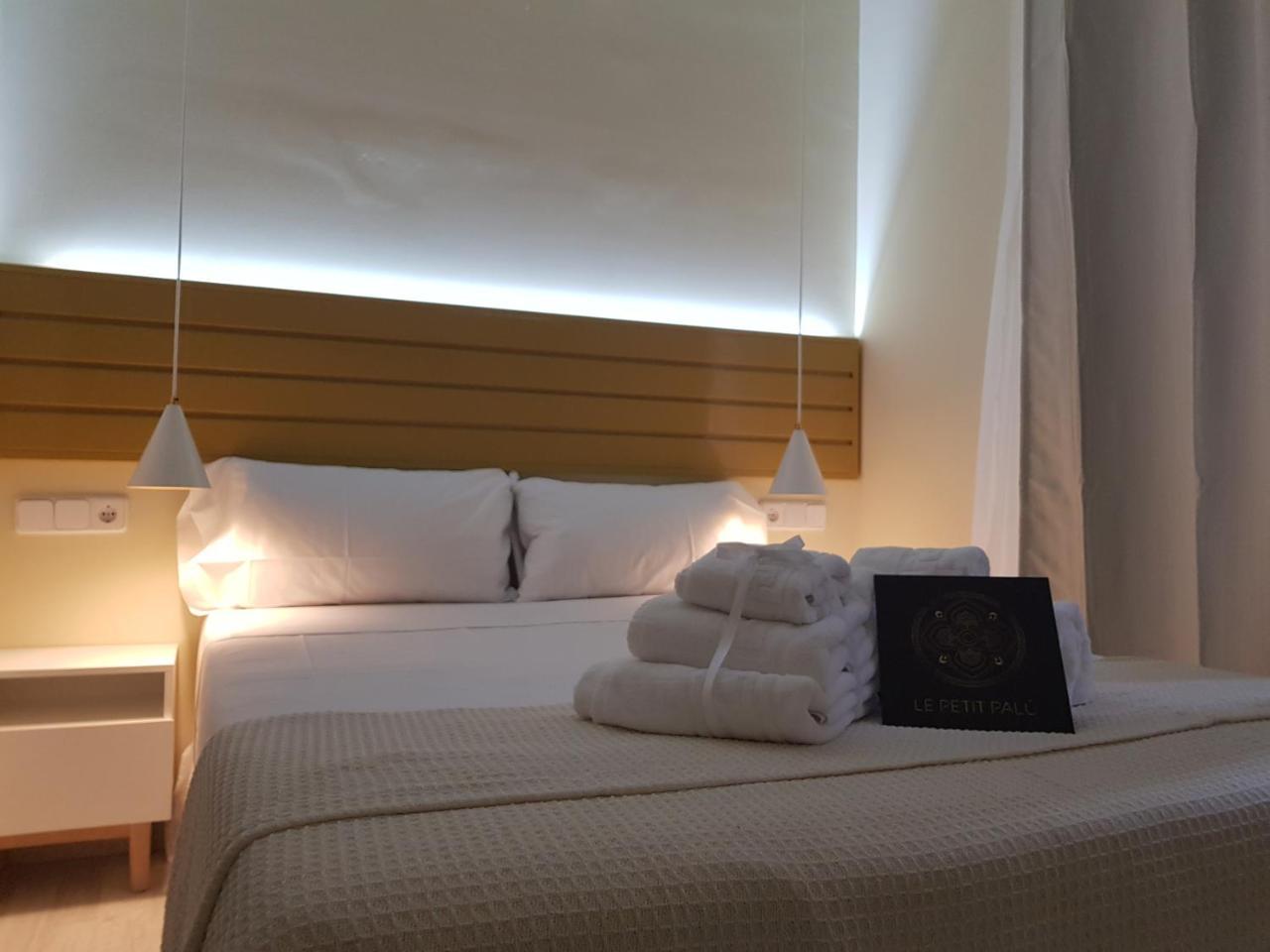 Le Petit Palue-Fuencarral Hotell Madrid Eksteriør bilde